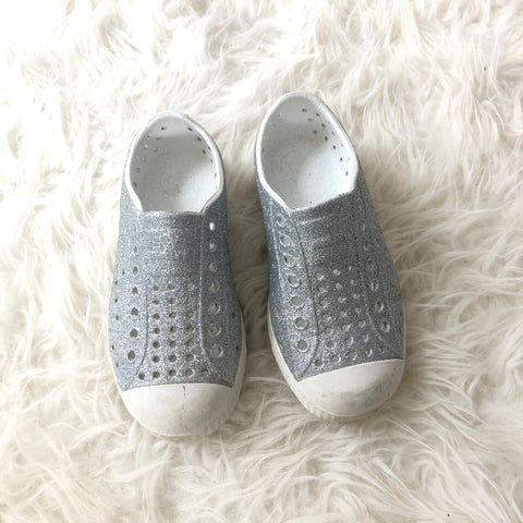 Native Youth Girl’s Silver Glitter Slip Ons- Size 11