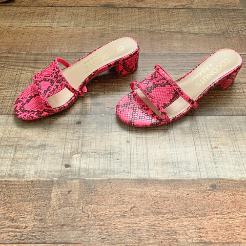 Coconuts By Matisse Pink Snakeskin Print Faux Leather Low Heel Sandals NWOT- Size 8