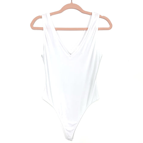 Leith White Sleeveless V-Neck Thong Bodysuit- Size S