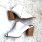 Qupid White Leather Block Heel Sandal- Size 8 (LIKE NEW)