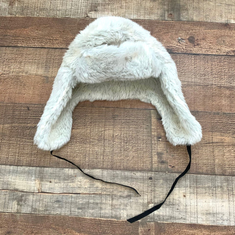 H&m divided outlet hat