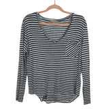 Trim & Tailor Blue and White Striped V Neck Front Pocket Long Sleeve Top- Size S
