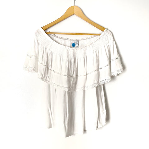 Sofia Jeans White Off the Shoulder Crochet Trim Top- Size M