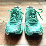 Brooks Ghost 8 Green Animal Print Sneakers- Size 7.5 (LIKE NEW CONDITION)