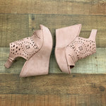 Refresh Mauve Kama Wedge- Size 6.5/7 (In Like New Condition!)