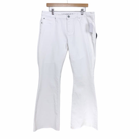 Articles of Society White Flare Jeans NWT- Size 32 (Inseam 31”)