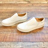 Universal Thread Cream Faux Leather Slip On Kalliope Sneakers- Size 9 (sold out online)