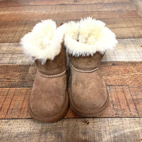 Baby uggs clearance size 6