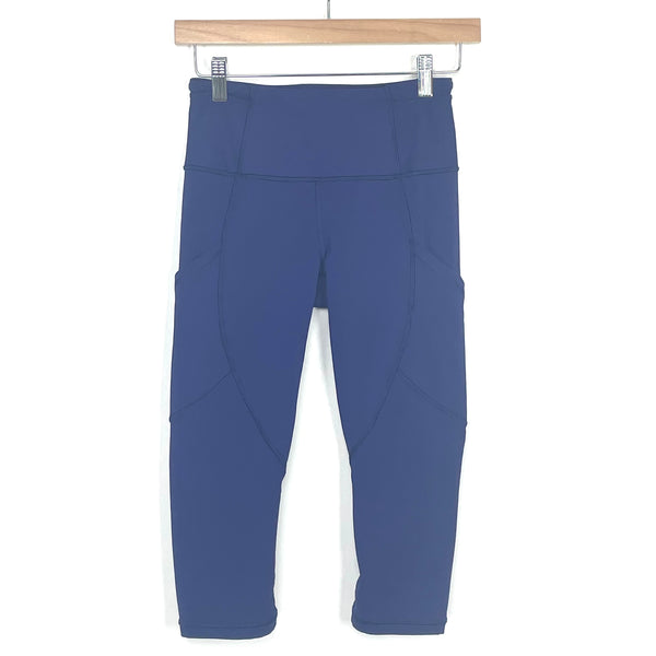 Lululemon Blue Chambray leggings with pocket - Depop