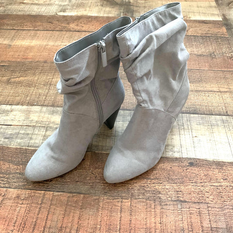 Kaari Blue Faux Suede Grey Slouch Low Heel Slouch Booties- Size 6 (see notes)
