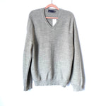 Vince Men's Grey V-Neck Sweater NWT- Size XL