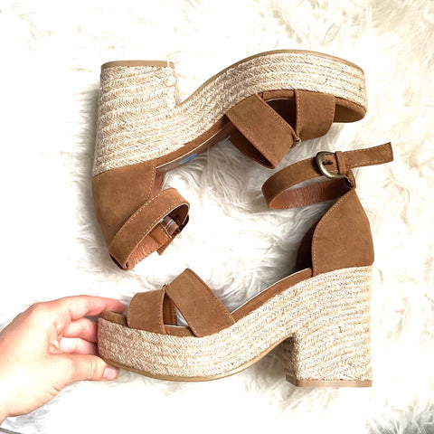 Mi.Mi Suede Brown Double Strap Platform Heels- Size 8.5 (LIKE NEW)