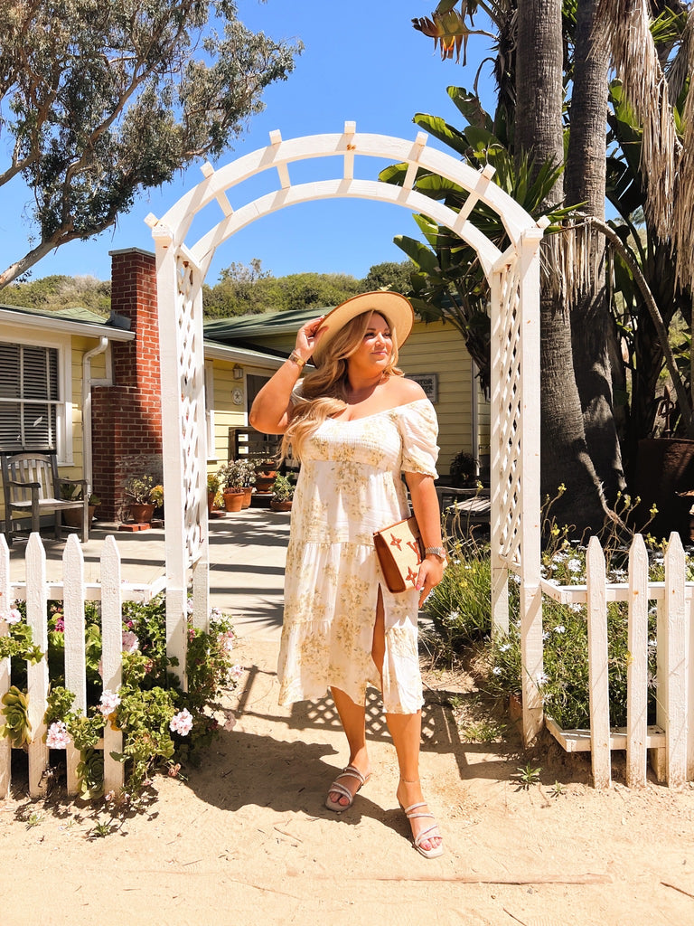 Abercrombie & Fitch White Yellow Floral Smocked Bodice Front Slit Dres The Saved Collection Abercrombie & Fitch White Yellow Floral Smocked Bodice Front Slit Dres The Saved Collection