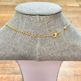 No Brand Gold Pineapple Pendant Necklace