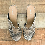 Qupid Animal Print Open Toe Block Heel Sandals- Size 7.5 (In Good Condition!)