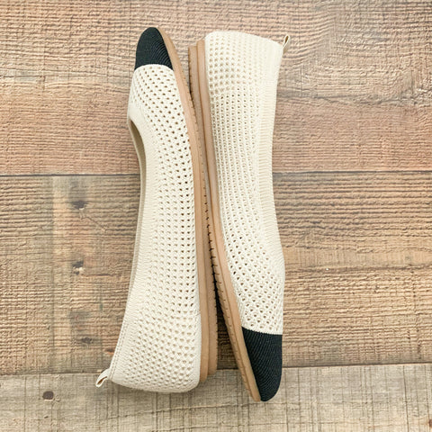 Vince Camuto Tan Femils Machine Washable Flat- Size 9 (Like New Condition!)
