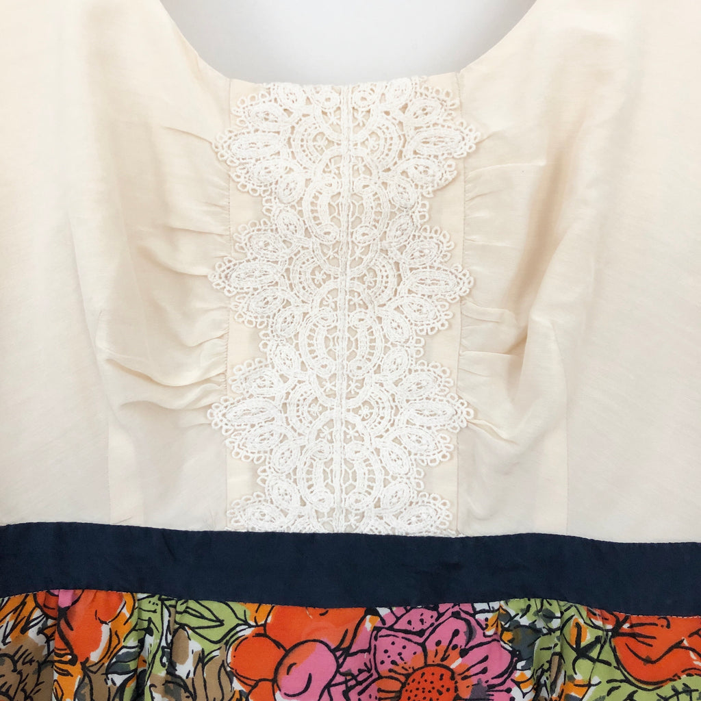 Anthropologie (We Love Vera) Floral Crochet Detail Dress- Size 4 – The  Saved Collection