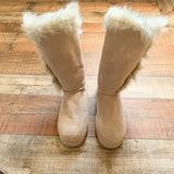 Bearpaw Tan Platform Faux Fur Boots- Size 9 (see notes)