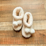 American Eagle Pom Pom Slipper Booties- Size 7/8