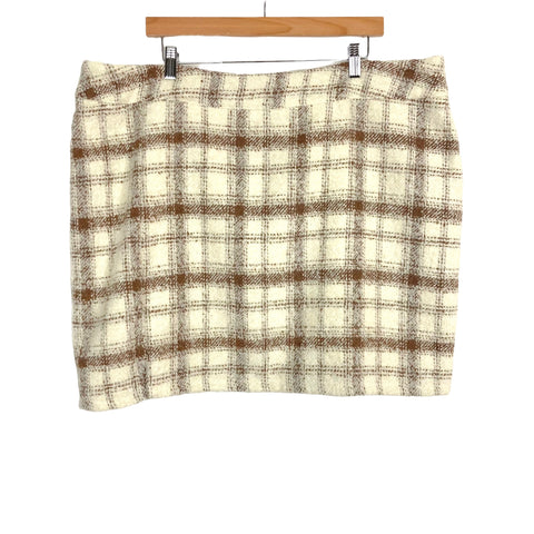Amaryllis Taupe Plaid She's the One Skirt- Size 2X (sold out online)