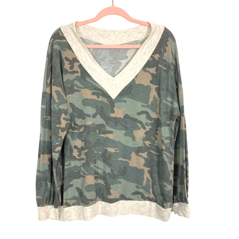 Bibi Camo V-Neck with Heathered Beige Trim Top- Size S