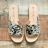 Chinese Laundry Real Fur Printed Cow Hair Slip On Sandals NWOT- Size 6.5