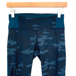 Lululemon Blue Camo Crop Legging- Size 4 (Inseam 15")