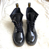 Dr. Martens MENS Black Patent Leather 1460 Lace Up Boots- Size 11(like new condition)