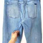 Seven For All Mankind Raw Hem Roxanne Ankle Jeans- Size 31 (Inseam 26.5”) see notes