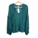 Roan + Ryan Green Kylee Satin Ruffle Blouse NWT- Size XL (sold out online)