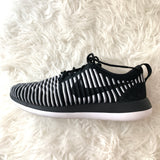 Nike Grey and Black Ribbed Tennis Shoes- Size 9.5