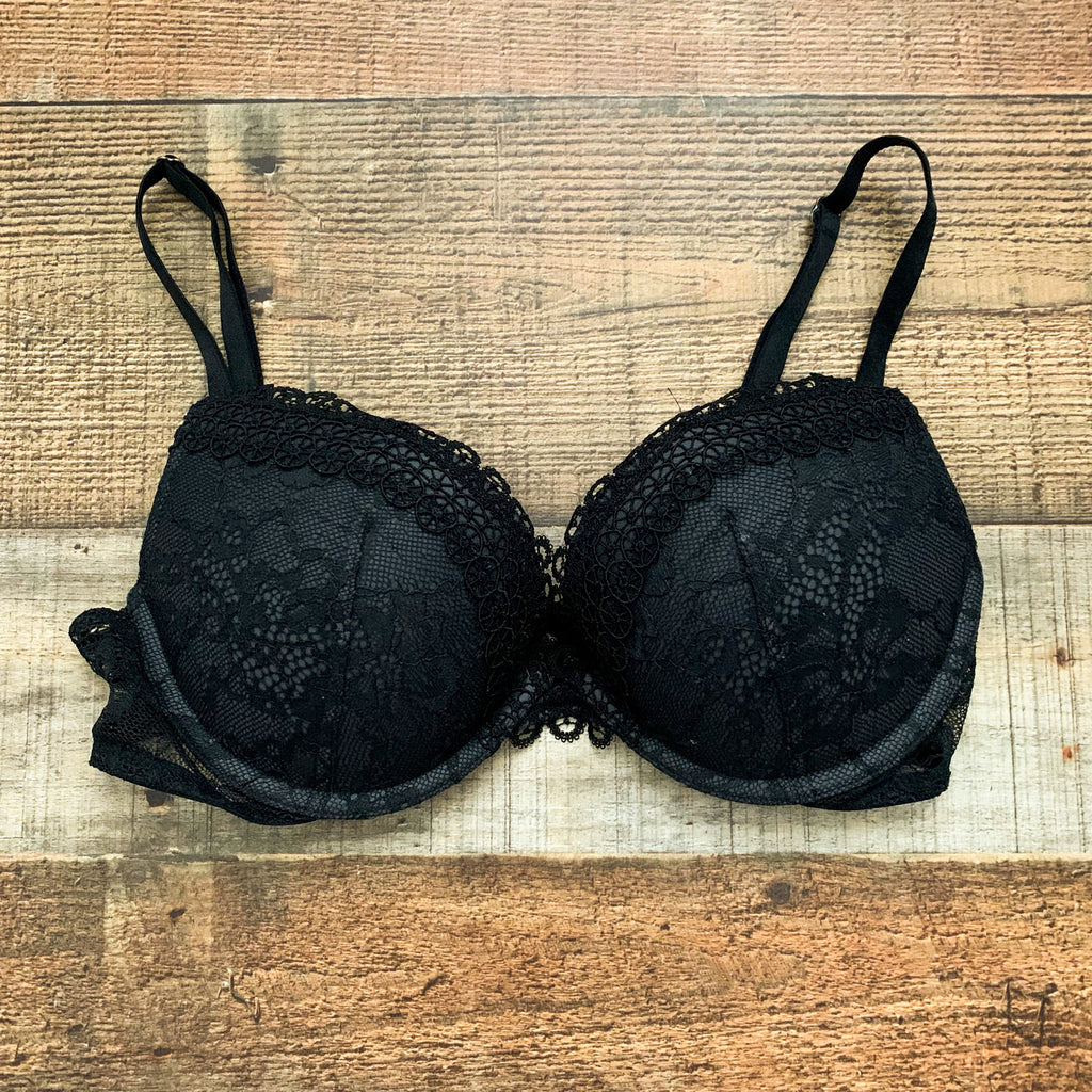 Victoria's Secret Very Sexy Push Up Bra- Size 34B The Saved Collection Victoria's Secret Very Sexy Push Up Bra- Size 34B The Saved Collection