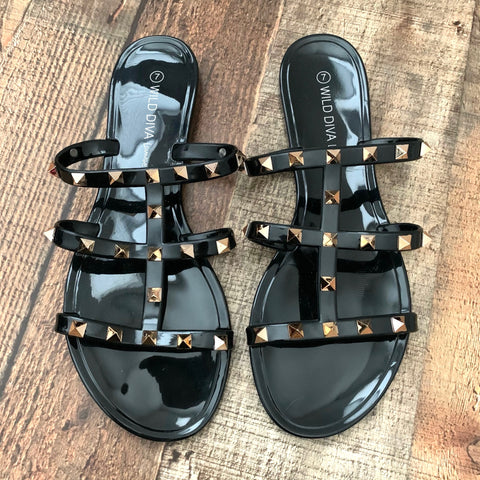 Wild Diva Lounge Black Stud Sandals- Size 7 (LIKE NEW)