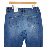 Time and Tru Distressed Mid-Rise Jeans NWT- Size 12 (Inseam 26”)