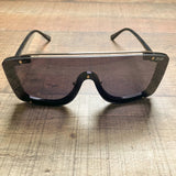 Quay Hold for Applause Sunglasses with Zipper Pouch