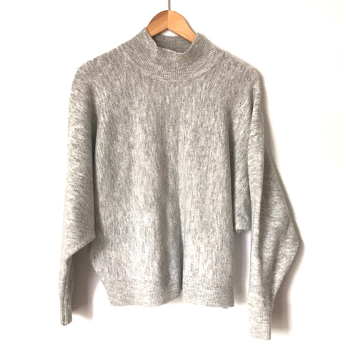 H&M Grey Sweater-Size M