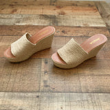 Soda Wedge Sandals- Size 7 (like new)