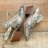 Qupid Faux Leather Snakeskin Slingback Sandals- Size 7