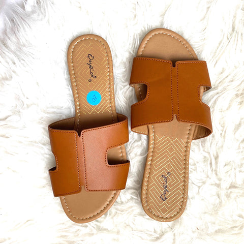 Qupid Leather Sandal- Size 8 (LIKE NEW)