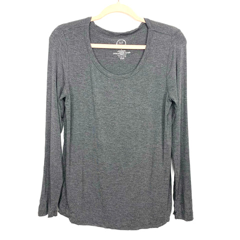 24/7 Maurices Grey Heathered Top- Size M