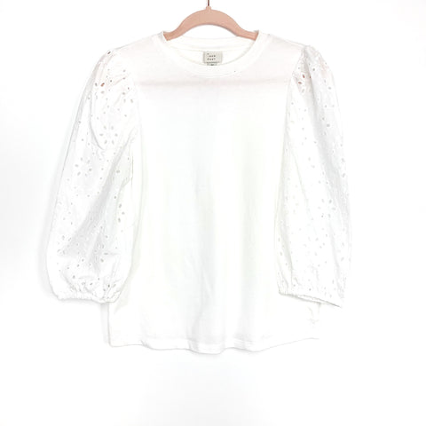 Universal Thread White Eyelet Top NWT- Size XS