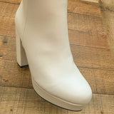 Bamboo Sorbet Platform Heel Booties- Size 7 (see notes)