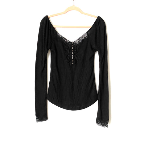 Wishlist Black Ribbed Lace Long Sleeve Top- Size M