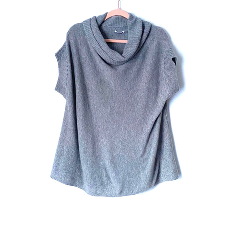 Vince 100% Cashmere Grey Turtleneck Short Sleeve Top- Size XS (See notes)