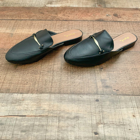 Qupid Black Faux Leather Mules- Size 8.5 (Like New)