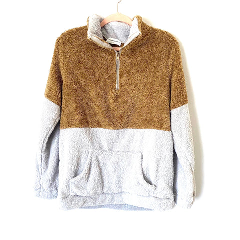 Goodnight Macaroon Camel and Grey Sherpa Pullover- Size L