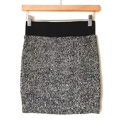Takeout Heathered Sweater Skirt with Elastic Band- Size S