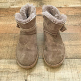 UGG Velvet Boots- Size 7 (GREAT CONDITION)
