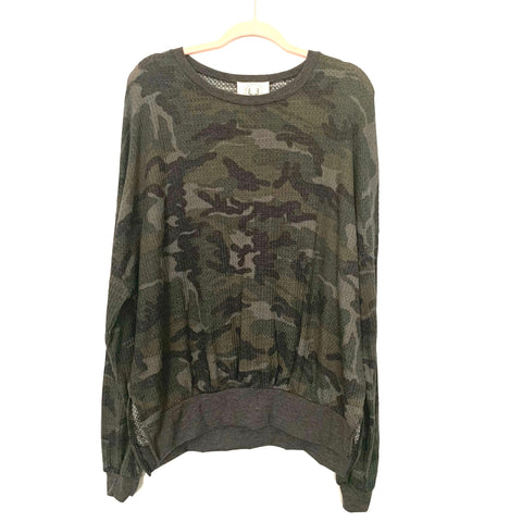 Fantastic Fawn Camo Print Flowy Sleeve Thermal Waffle Tunic Top- Size S