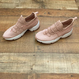 AVRE Blush/White Infinity Glide Sneaker- Size 7 (In Great Condition!)